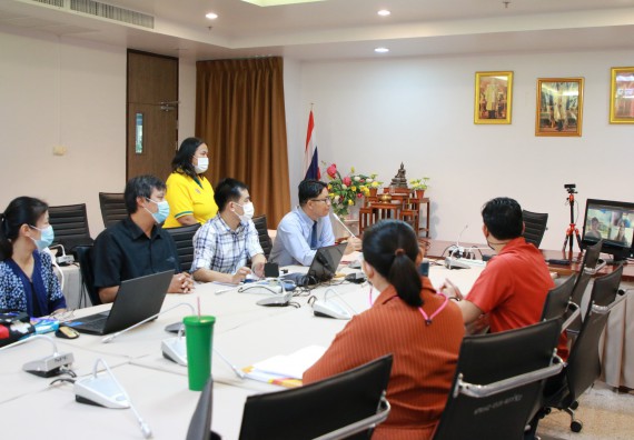 ภาพกิจกรรม หลักสูตรสาขาวิชาการศึกษา (ฟิสิกส์,อุตสาหกรรมศิลป์,ชีววิทยา) จัดการตรวจประเมินคุณภาพภายในในรูปแบบการประเมินคุณภาพการศึกษาผ่านสื่ออิเล็กทรอนิกส์ ปีการศึกษา 2563 หลักสูตรสาขาวิชาการศึกษา (ฟิสิกส์,อุตสาหกรรมศิลป์,ชีววิทยา)