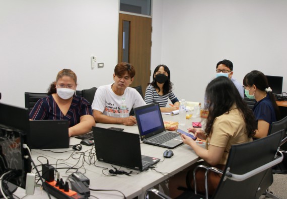 ภาพกิจกรรม  หลักสูตรสาขาวิชาเทคโนโลยีสารสนเทศ (วท.บ.) จัดการตรวจประเมินคุณภาพภายในในรูปแบบการประเมินคุณภาพการศึกษาผ่านสื่ออิเล็กทรอนิกส์ ปีการศึกษา 2563