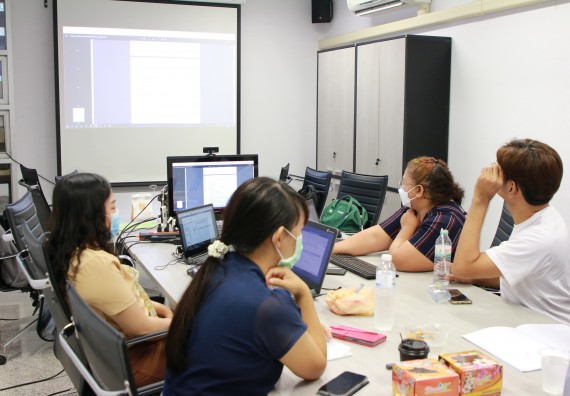 ภาพกิจกรรม  หลักสูตรสาขาวิชาเทคโนโลยีสารสนเทศ (วท.บ.) จัดการตรวจประเมินคุณภาพภายในในรูปแบบการประเมินคุณภาพการศึกษาผ่านสื่ออิเล็กทรอนิกส์ ปีการศึกษา 2563