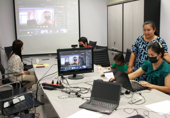 ภาพกิจกรรม  หลักสูตรเคมี (วท.บ.) จัดการตรวจประเมินคุณภาพภายในในรูปแบบการประเมินคุณภาพการศึกษาผ่านสื่ออิเล็กทรอนิกส์ ปีการศึกษา 2563