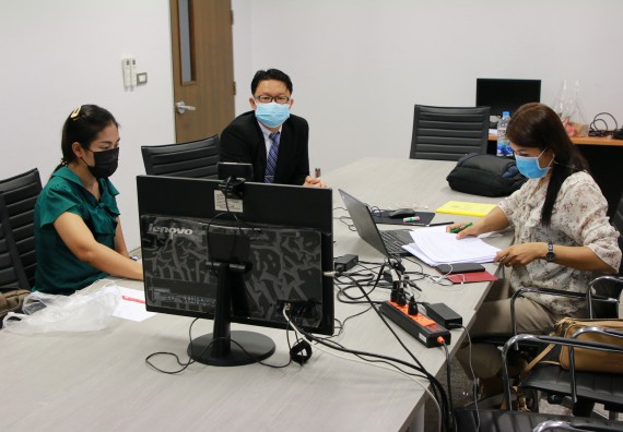 ภาพกิจกรรม  หลักสูตรเคมี (วท.บ.) จัดการตรวจประเมินคุณภาพภายในในรูปแบบการประเมินคุณภาพการศึกษาผ่านสื่ออิเล็กทรอนิกส์ ปีการศึกษา 2563