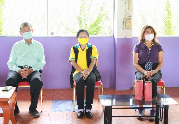 ภาพกิจกรรม  คณะวิทยาศาสตร์และเทคโนโลยี จัดกิจกรรมการอบรมเชิงปฏิบัติการนักวิทยาศาสตร์รุ่นเยาว์ ให้กับนักเรียนและคณะครูโรงเรียนอนุบาลปางมะค่า