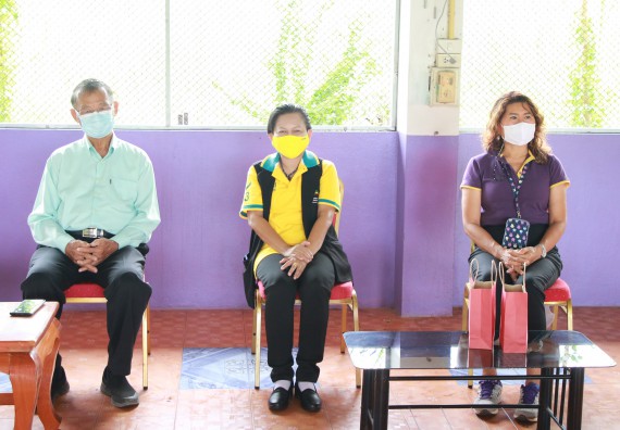 ภาพกิจกรรม  คณะวิทยาศาสตร์และเทคโนโลยี จัดกิจกรรมการอบรมเชิงปฏิบัติการนักวิทยาศาสตร์รุ่นเยาว์ ให้กับนักเรียนและคณะครูโรงเรียนอนุบาลปางมะค่า