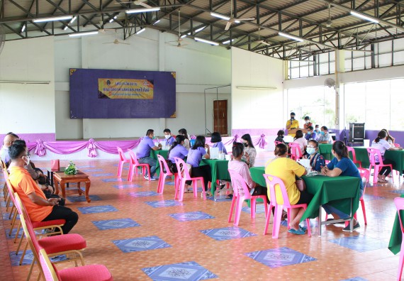 ภาพกิจกรรม  คณะวิทยาศาสตร์และเทคโนโลยี จัดกิจกรรมการอบรมเชิงปฏิบัติการนักวิทยาศาสตร์รุ่นเยาว์ ให้กับนักเรียนและคณะครูโรงเรียนอนุบาลปางมะค่า