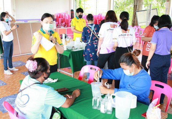 ภาพกิจกรรม  คณะวิทยาศาสตร์และเทคโนโลยี จัดกิจกรรมการอบรมเชิงปฏิบัติการนักวิทยาศาสตร์รุ่นเยาว์ ให้กับนักเรียนและคณะครูโรงเรียนอนุบาลปางมะค่า