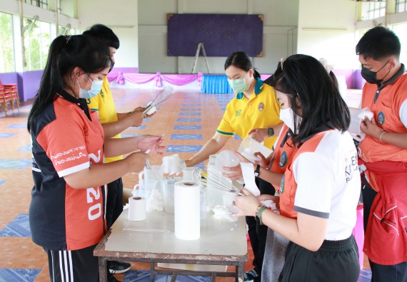 ภาพกิจกรรม  คณะวิทยาศาสตร์และเทคโนโลยี จัดกิจกรรมการอบรมเชิงปฏิบัติการนักวิทยาศาสตร์รุ่นเยาว์ ให้กับนักเรียนและคณะครูโรงเรียนอนุบาลปางมะค่า