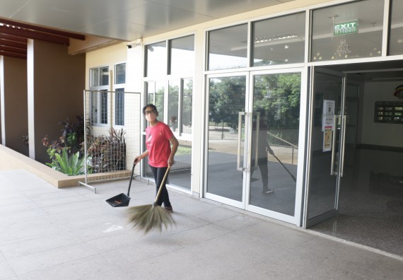 คณะวิทยาศาสตร์และเทคโนโลยี เข้าร่วมกิจกรรมBig Cleaning Day