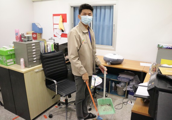 ภาพกิจกรรม คณะวิทยาศาสตร์และเทคโนโลยี เข้าร่วมกิจกรรมจิตอาสา Big Cleaning Day