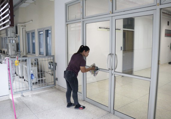 ภาพกิจกรรม คณะวิทยาศาสตร์และเทคโนโลยี เข้าร่วมกิจกรรมจิตอาสา Big Cleaning Day