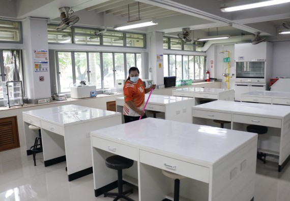 ภาพกิจกรรม คณะวิทยาศาสตร์และเทคโนโลยี เข้าร่วมกิจกรรมจิตอาสา Big Cleaning Day
