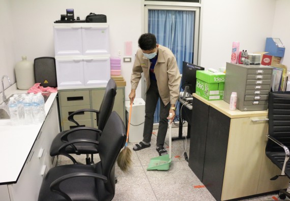 ภาพกิจกรรม คณะวิทยาศาสตร์และเทคโนโลยี เข้าร่วมกิจกรรมจิตอาสา Big Cleaning Day
