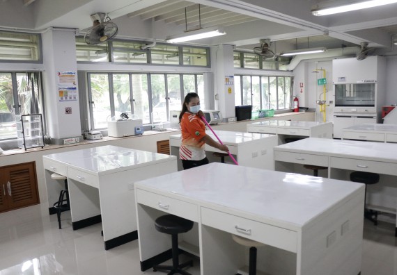 ภาพกิจกรรม คณะวิทยาศาสตร์และเทคโนโลยี เข้าร่วมกิจกรรมจิตอาสา Big Cleaning Day