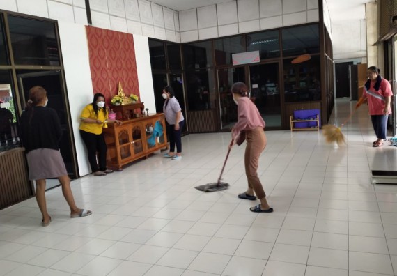 ภาพกิจกรรม คณะวิทยาศาสตร์และเทคโนโลยี เข้าร่วมกิจกรรมจิตอาสา Big Cleaning Day