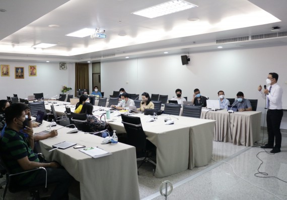 คณบดีคณะวิทยาศาสตร์และเทคโนโลยี จัดการบรรยาย เรื่อง การพัฒนาผลงานวิชาการเพื่อขอตำแหน่งวิชาการในระดับที่สูงขึ้น