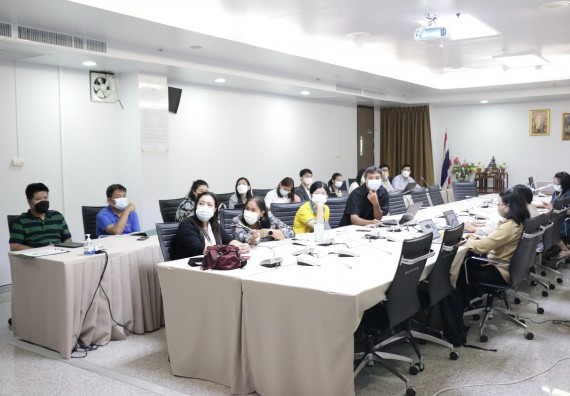 คณบดีคณะวิทยาศาสตร์และเทคโนโลยี จัดการบรรยาย เรื่อง การพัฒนาผลงานวิชาการเพื่อขอตำแหน่งวิชาการในระดับที่สูงขึ้น