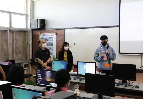 ภาพกิจกรรม คณะวิทยาศาสตร์และเทคโนโลยี จัดค่ายวิทยาศาสตร์สัญจรโรงเรียนนาบ่อคำวิทยาคม