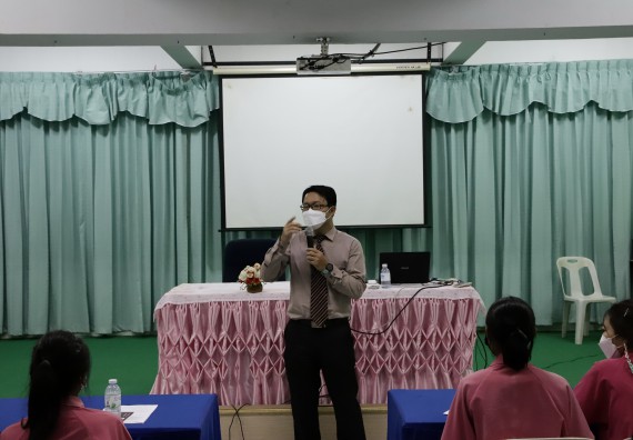 ภาพกิจกรรม คณะวิทยาศาสตร์และเทคโนโลยี จัดค่ายวิทยาศาสตร์สัญจรโรงเรียนนาบ่อคำวิทยาคม