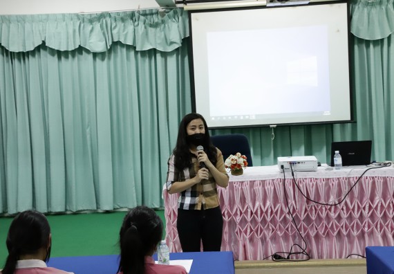 ภาพกิจกรรม คณะวิทยาศาสตร์และเทคโนโลยี จัดค่ายวิทยาศาสตร์สัญจรโรงเรียนนาบ่อคำวิทยาคม