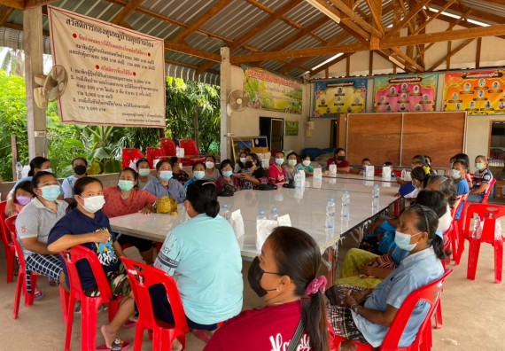 ภาพกิจกรรม  โครงการ 1 ตำบล 1 มหาวิทยาลัย ตำบลคุยบ้านโอง จัดกิจกรรมภายใต้โครงการส่งเสริมและพัฒนาฝีมือแรงงานชุมชน และยกระดับคุณภาพชีวิตและเศรษฐกิจชุมชน การนําเทคโนโลยีและสื่อออนไลน์