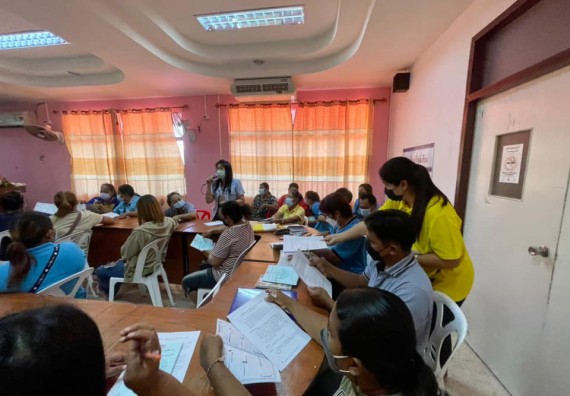 ภาพกิจกรรม  โครงการ 1 ตำบล 1 มหาวิทยาลัย ตำบลคุยบ้านโอง จัดกิจกรรมการฝึกปฏิบัติการดูแลผู้สูงอายุและผู้ด้อยโอกาส ตามโครงการยกระดับเศรษฐกิจและสังคมรายตําบลแบบบูรณาการ