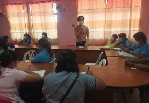 ภาพกิจกรรม  โครงการ 1 ตำบล 1 มหาวิทยาลัย ตำบลคุยบ้านโอง จัดกิจกรรมการฝึกปฏิบัติการดูแลผู้สูงอายุและผู้ด้อยโอกาส ตามโครงการยกระดับเศรษฐกิจและสังคมรายตําบลแบบบูรณาการ