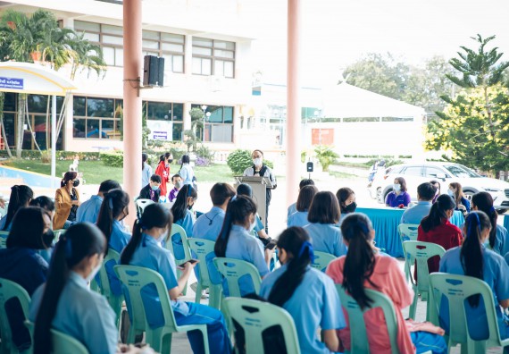 ภาพกิจกรรม  คณะวิทยาศาสตร์และเทคโนโลยี จัดค่ายวิทยาศาสตร์สัญจรโรงเรียนคลองลานวิทยา