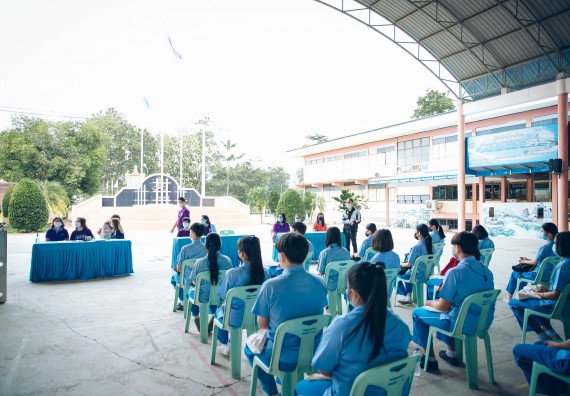 ภาพกิจกรรม  คณะวิทยาศาสตร์และเทคโนโลยี จัดค่ายวิทยาศาสตร์สัญจรโรงเรียนคลองลานวิทยา
