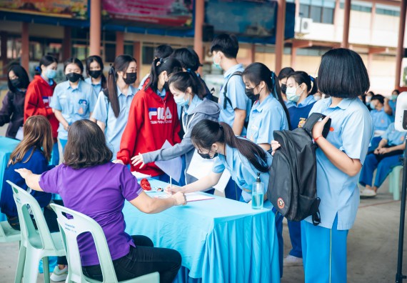 ภาพกิจกรรม  คณะวิทยาศาสตร์และเทคโนโลยี จัดค่ายวิทยาศาสตร์สัญจรโรงเรียนคลองลานวิทยา