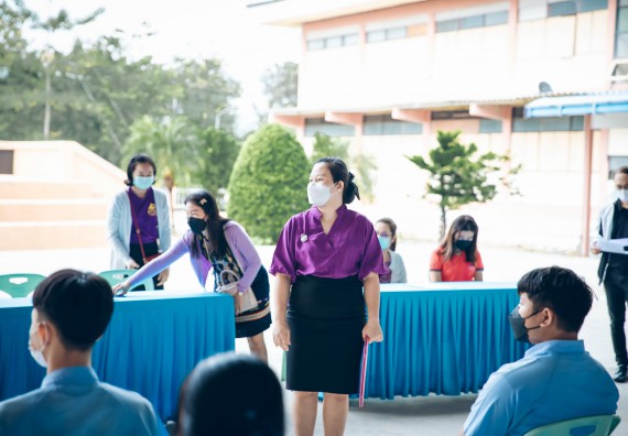 ภาพกิจกรรม  คณะวิทยาศาสตร์และเทคโนโลยี จัดค่ายวิทยาศาสตร์สัญจรโรงเรียนคลองลานวิทยา