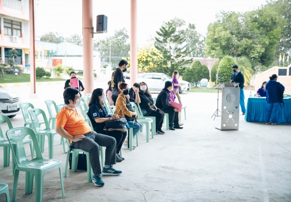 ภาพกิจกรรม  คณะวิทยาศาสตร์และเทคโนโลยี จัดค่ายวิทยาศาสตร์สัญจรโรงเรียนคลองลานวิทยา