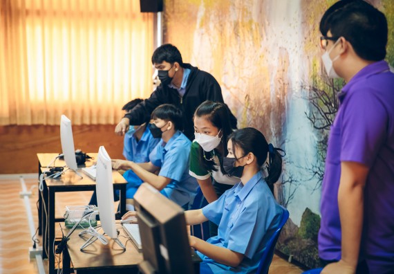 ภาพกิจกรรม  คณะวิทยาศาสตร์และเทคโนโลยี จัดค่ายวิทยาศาสตร์สัญจรโรงเรียนคลองลานวิทยา