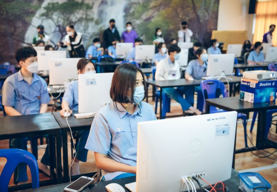 ภาพกิจกรรม  คณะวิทยาศาสตร์และเทคโนโลยี จัดค่ายวิทยาศาสตร์สัญจรโรงเรียนคลองลานวิทยา