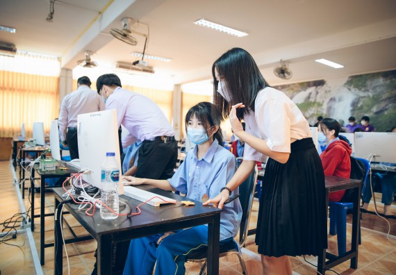 ภาพกิจกรรม  คณะวิทยาศาสตร์และเทคโนโลยี จัดค่ายวิทยาศาสตร์สัญจรโรงเรียนคลองลานวิทยา