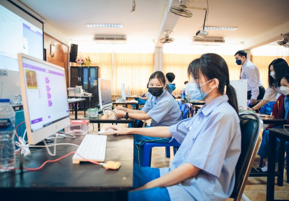 ภาพกิจกรรม  คณะวิทยาศาสตร์และเทคโนโลยี จัดค่ายวิทยาศาสตร์สัญจรโรงเรียนคลองลานวิทยา