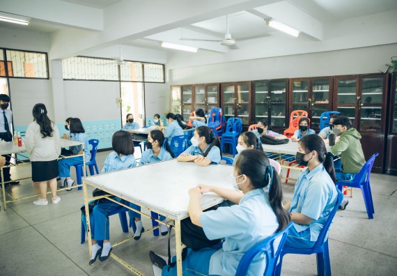 ภาพกิจกรรม  คณะวิทยาศาสตร์และเทคโนโลยี จัดค่ายวิทยาศาสตร์สัญจรโรงเรียนคลองลานวิทยา