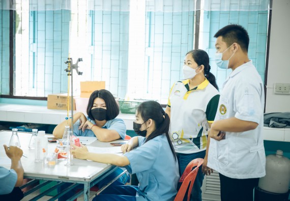 ภาพกิจกรรม  คณะวิทยาศาสตร์และเทคโนโลยี จัดค่ายวิทยาศาสตร์สัญจรโรงเรียนคลองลานวิทยา