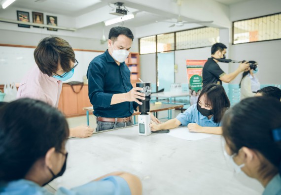 ภาพกิจกรรม  คณะวิทยาศาสตร์และเทคโนโลยี จัดค่ายวิทยาศาสตร์สัญจรโรงเรียนคลองลานวิทยา