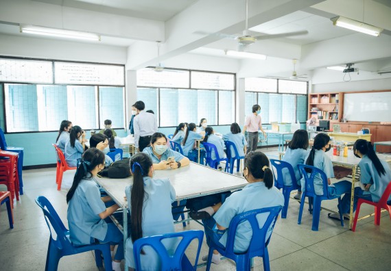 ภาพกิจกรรม  คณะวิทยาศาสตร์และเทคโนโลยี จัดค่ายวิทยาศาสตร์สัญจรโรงเรียนคลองลานวิทยา