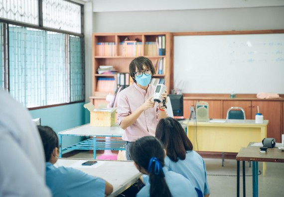 ภาพกิจกรรม  คณะวิทยาศาสตร์และเทคโนโลยี จัดค่ายวิทยาศาสตร์สัญจรโรงเรียนคลองลานวิทยา