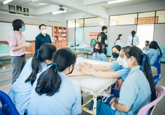 ภาพกิจกรรม  คณะวิทยาศาสตร์และเทคโนโลยี จัดค่ายวิทยาศาสตร์สัญจรโรงเรียนคลองลานวิทยา