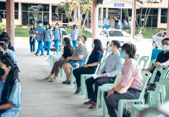 ภาพกิจกรรม  คณะวิทยาศาสตร์และเทคโนโลยี จัดค่ายวิทยาศาสตร์สัญจรโรงเรียนคลองลานวิทยา