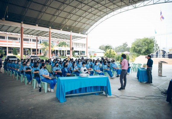 ภาพกิจกรรม  คณะวิทยาศาสตร์และเทคโนโลยี จัดค่ายวิทยาศาสตร์สัญจรโรงเรียนคลองลานวิทยา