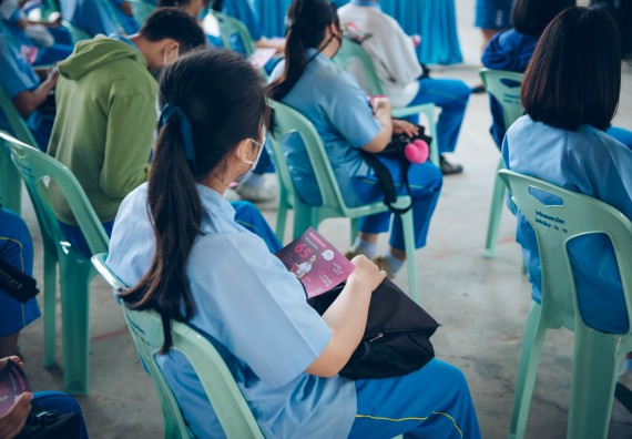 ภาพกิจกรรม  คณะวิทยาศาสตร์และเทคโนโลยี จัดค่ายวิทยาศาสตร์สัญจรโรงเรียนคลองลานวิทยา