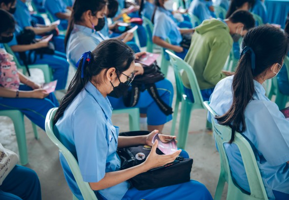 ภาพกิจกรรม  คณะวิทยาศาสตร์และเทคโนโลยี จัดค่ายวิทยาศาสตร์สัญจรโรงเรียนคลองลานวิทยา