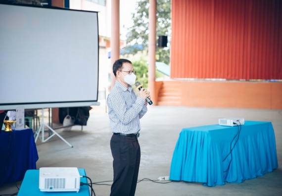 ภาพกิจกรรม  คณะวิทยาศาสตร์และเทคโนโลยี จัดค่ายวิทยาศาสตร์สัญจรโรงเรียนคลองลานวิทยา