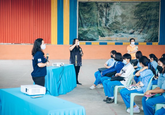ภาพกิจกรรม  คณะวิทยาศาสตร์และเทคโนโลยี จัดค่ายวิทยาศาสตร์สัญจรโรงเรียนคลองลานวิทยา