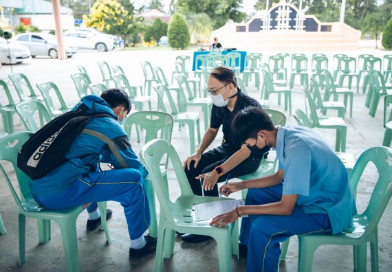 ภาพกิจกรรม  คณะวิทยาศาสตร์และเทคโนโลยี จัดค่ายวิทยาศาสตร์สัญจรโรงเรียนคลองลานวิทยา