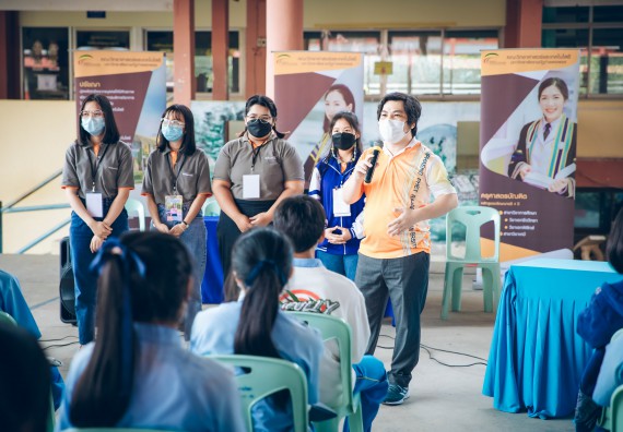 ภาพกิจกรรม  คณะวิทยาศาสตร์และเทคโนโลยี จัดค่ายวิทยาศาสตร์สัญจรโรงเรียนคลองลานวิทยา