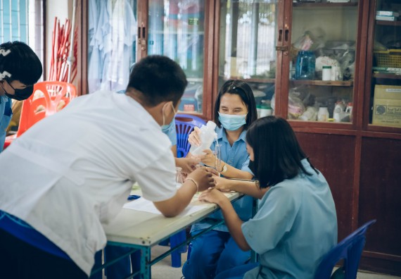 ภาพกิจกรรม  คณะวิทยาศาสตร์และเทคโนโลยี จัดค่ายวิทยาศาสตร์สัญจรโรงเรียนคลองลานวิทยา