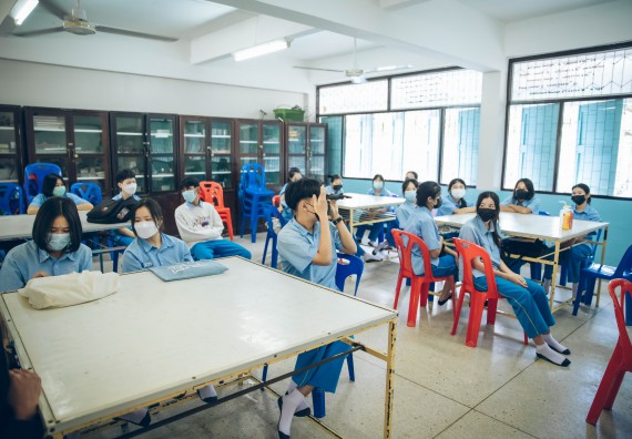 ภาพกิจกรรม  คณะวิทยาศาสตร์และเทคโนโลยี จัดค่ายวิทยาศาสตร์สัญจรโรงเรียนคลองลานวิทยา